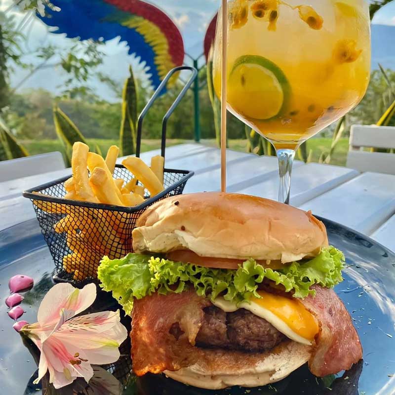 Hamburguesa Santanderena